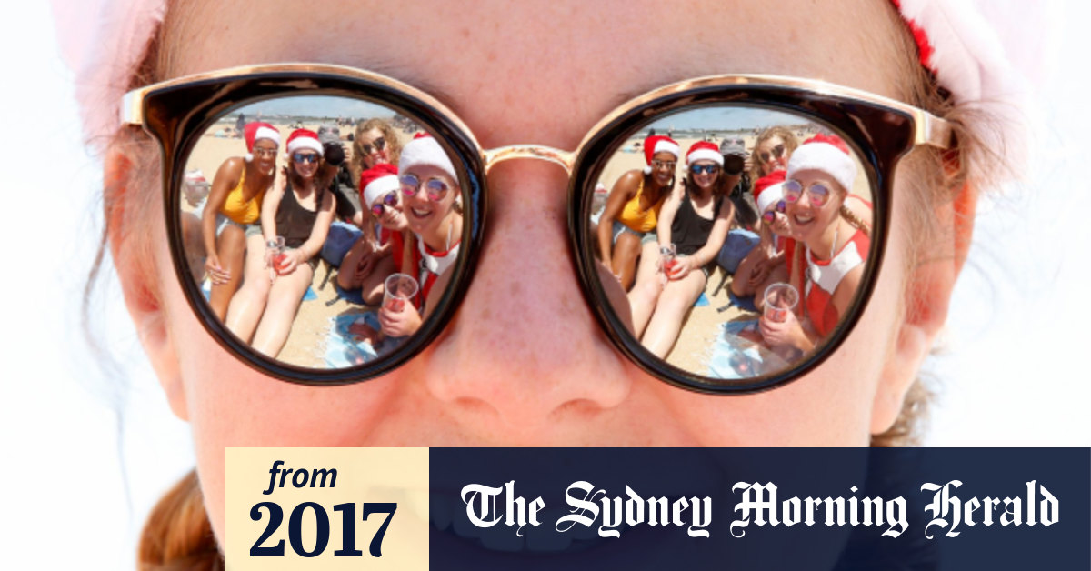 Traditional Christmas Day at St. Kilda Beach